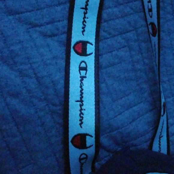 Champion Fanny Pack - Picture 2 of 3